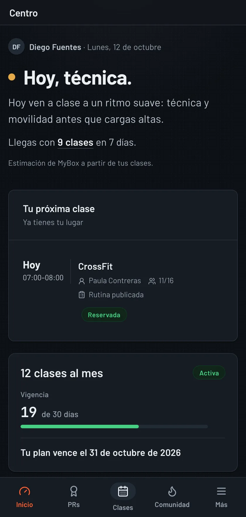 Pantalla Centro de la app MyBox: recomendación del día, proyección de Back Squat y la próxima clase reservada.